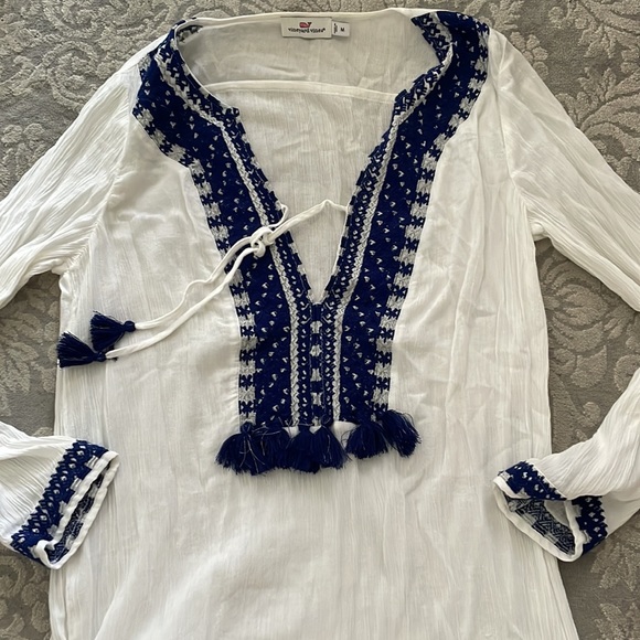 Vineyard vines Solid Embroidered Tassel Cover-Up - Picture 5 of 9